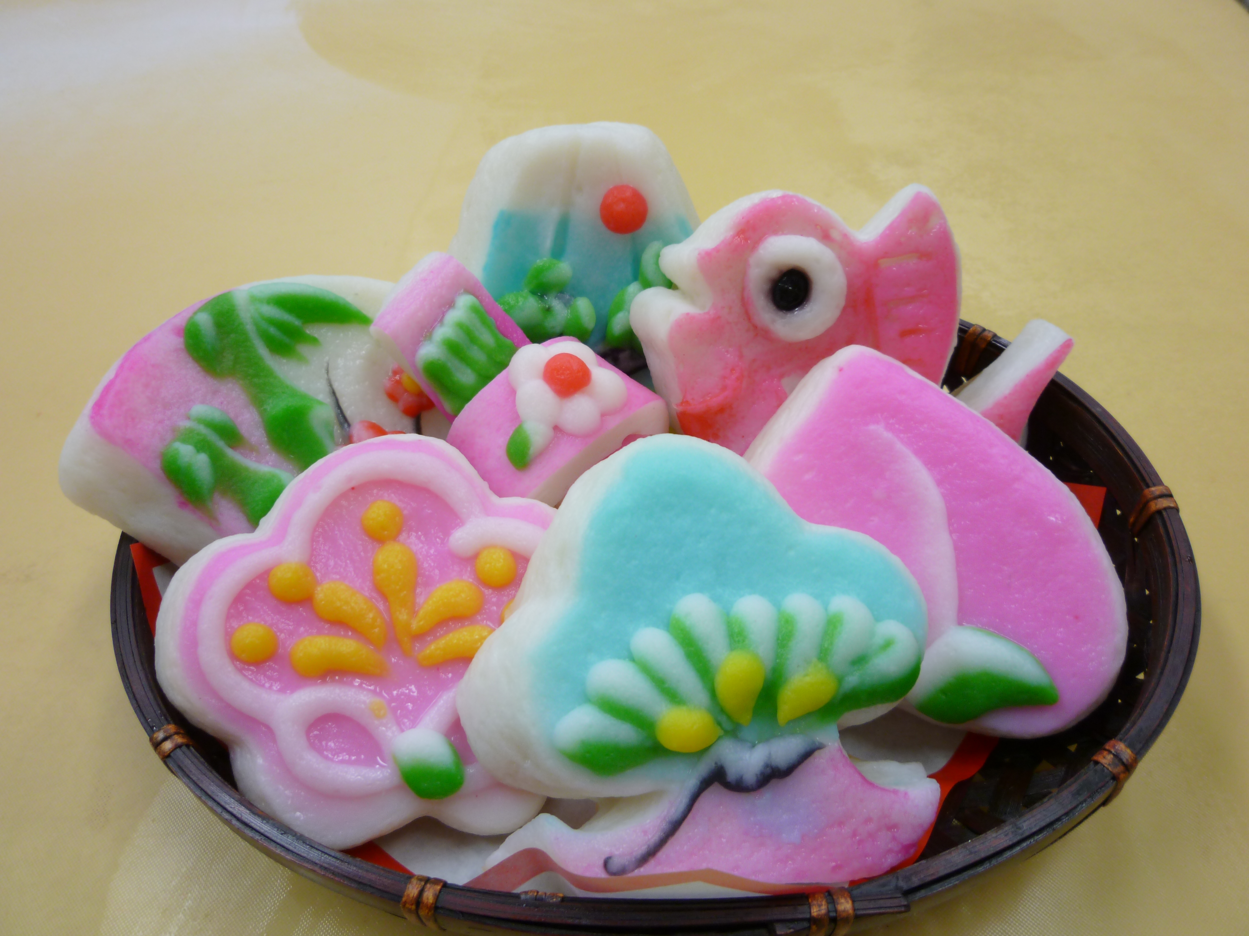 桃の節句細工かまぼこ